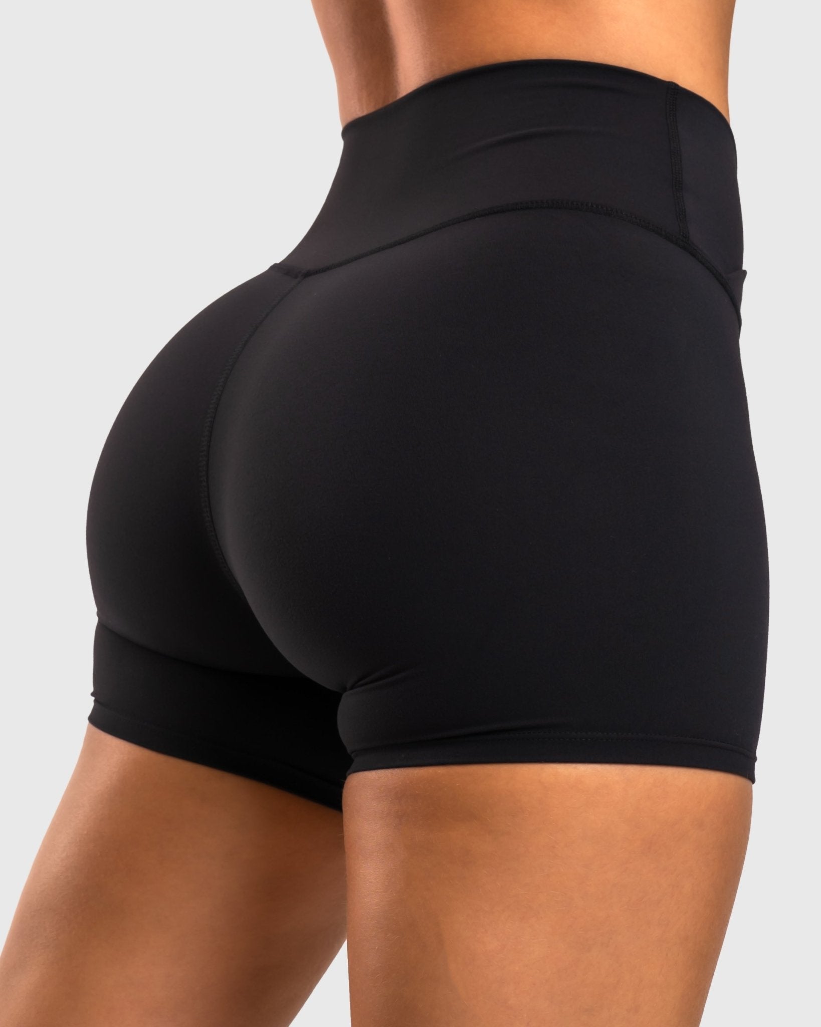 Black Divine V - waist Shorts - Peach Tights - Tights