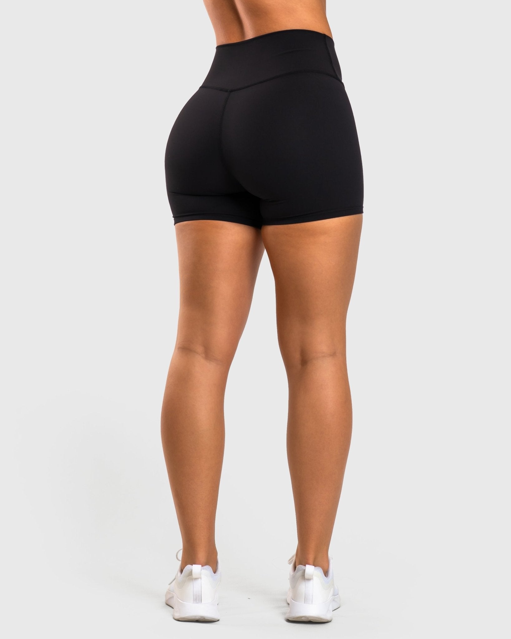 Black Divine V - waist Shorts - Peach Tights - Tights