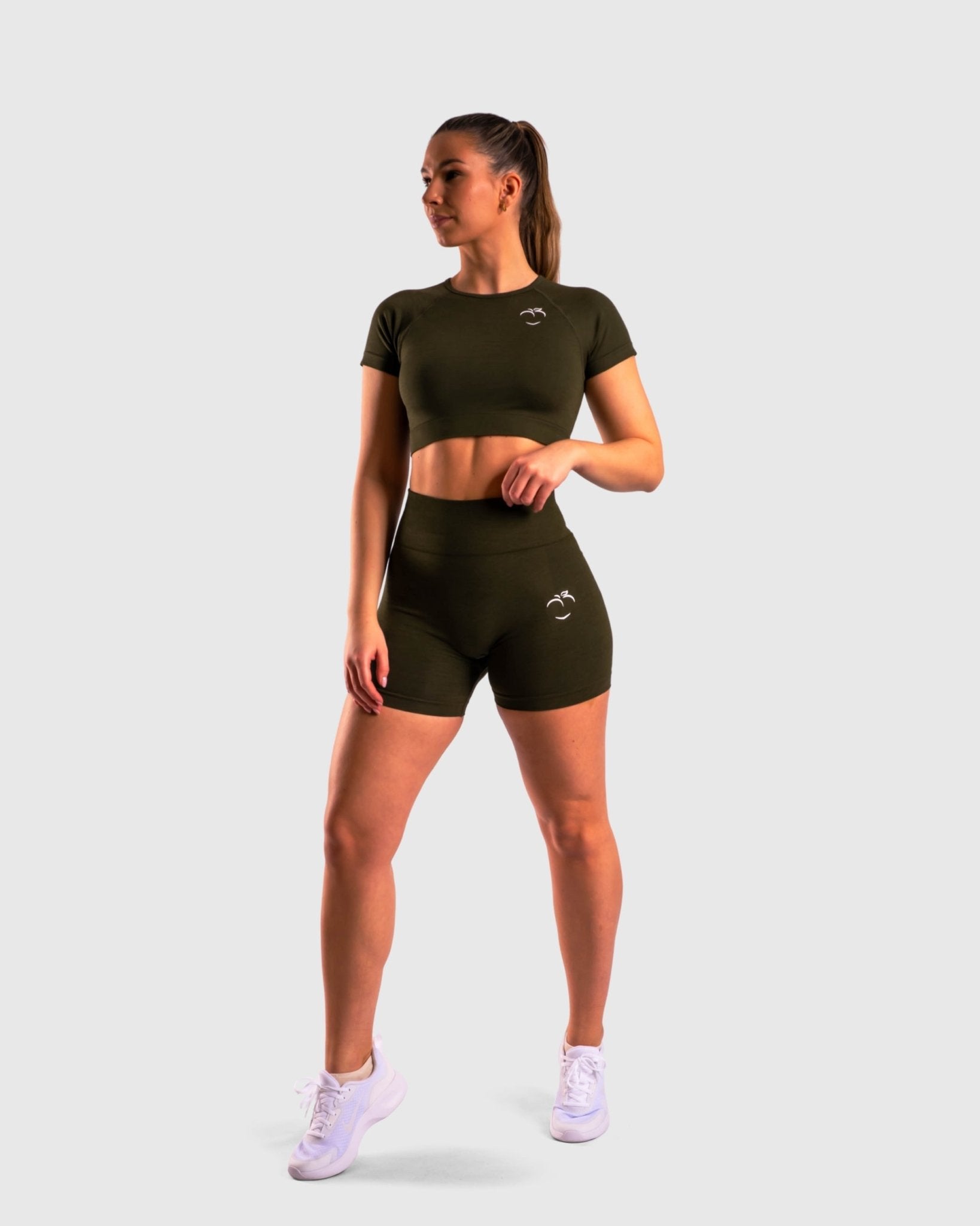 Green Deluxe T-shirt - Peach Tights -