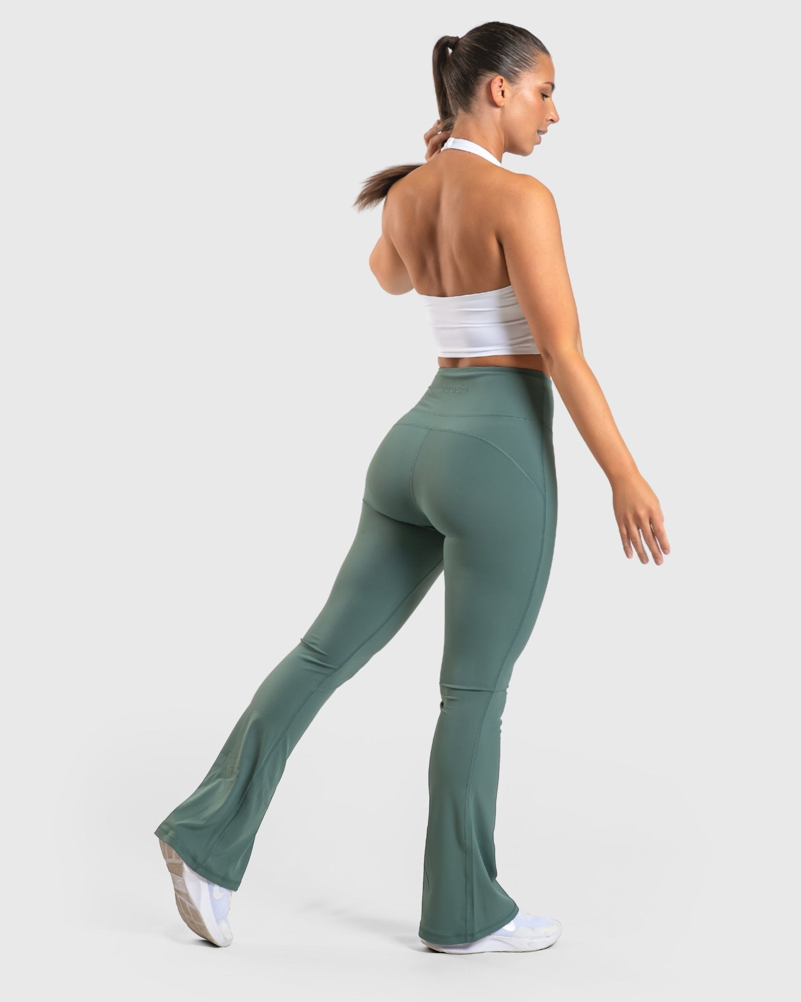 Evergreen Flared Yoga - Peach Tights - Tights