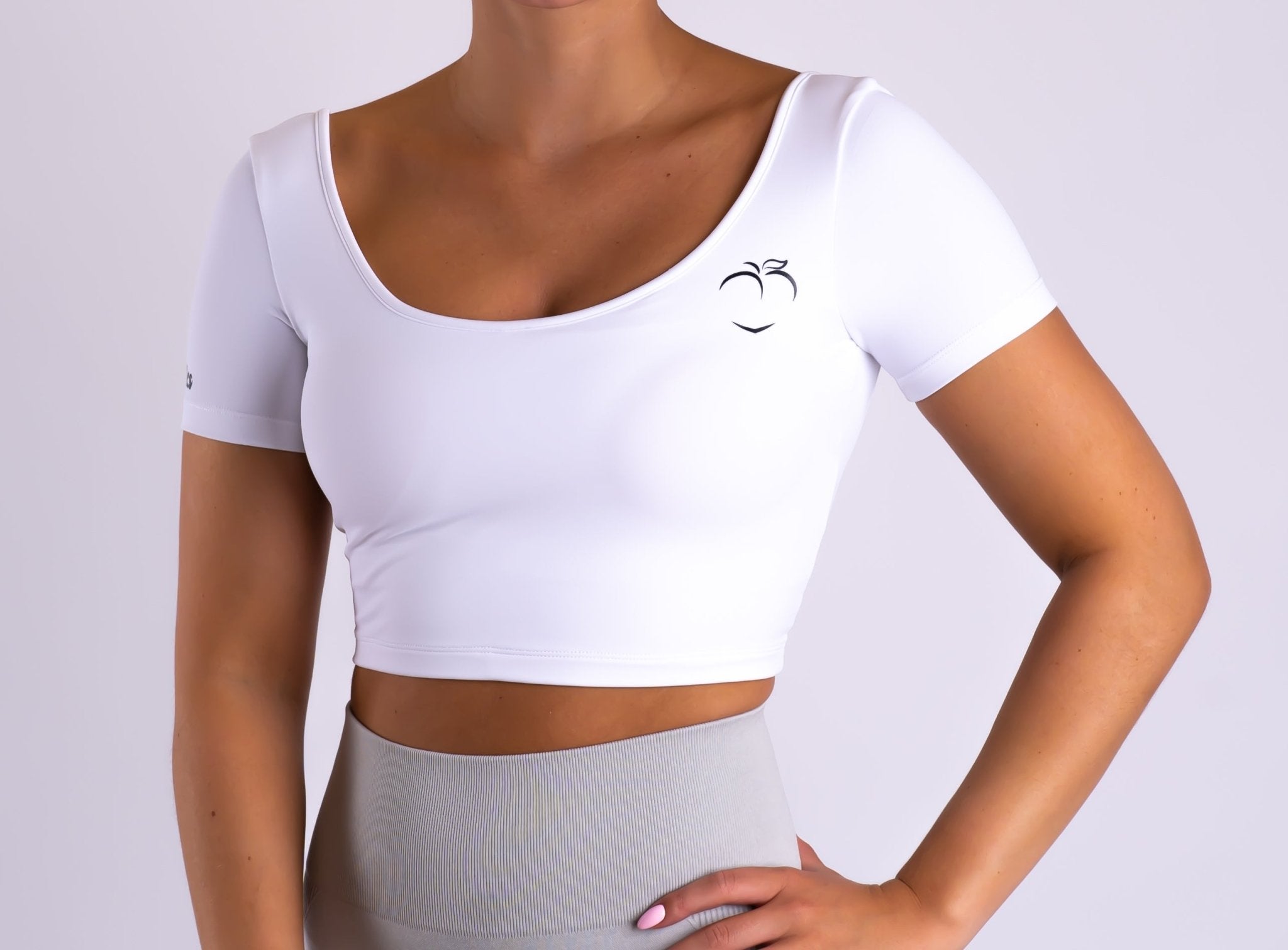 White Bow T-shirt - Peach Tights -